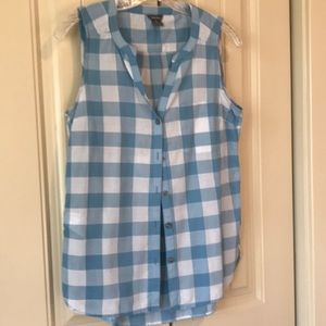 Eddie Bauer sleeveless lightweight cotton XS bottom front top